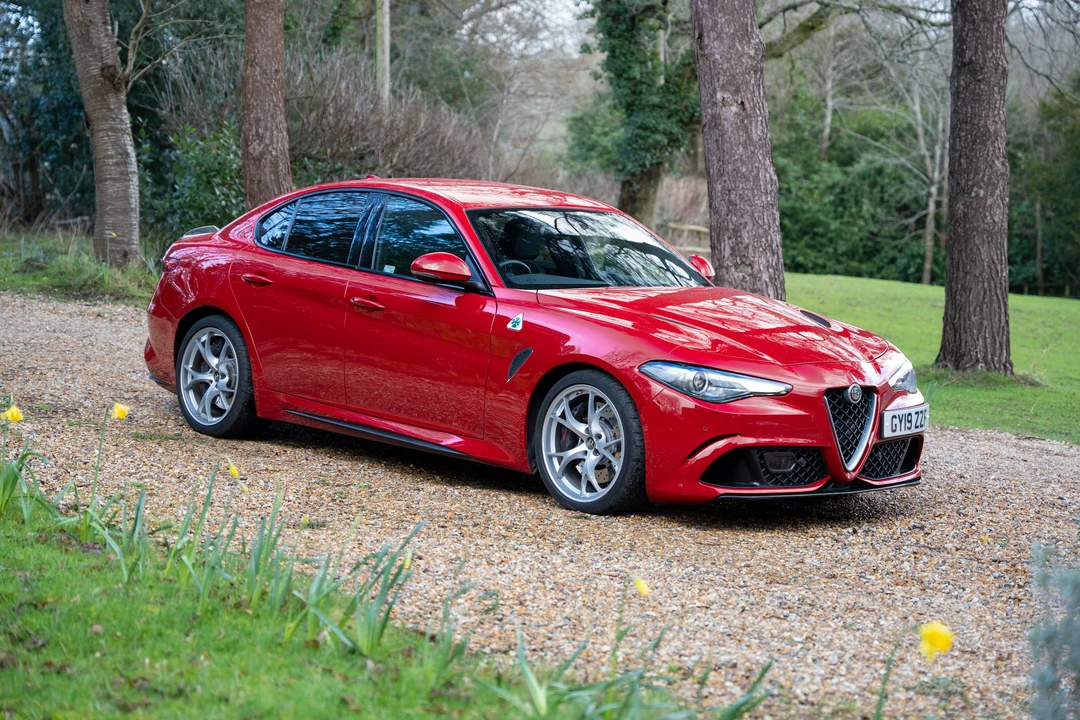 2017 Alfa Romeo Giulia Quadrifoglio - Image 17 of 31