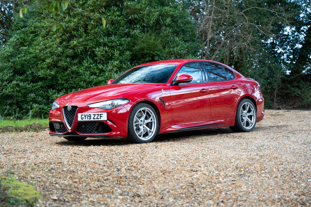2017 Alfa Romeo Giulia Quadrifoglio - Image 11 of 31