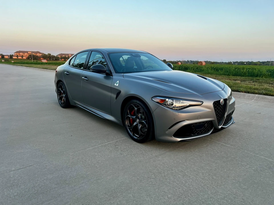 2019 Alfa Romeo Giulia Quadrifoglio - Image 10 of 28