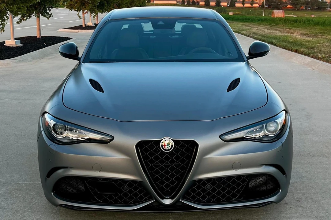 2019 Alfa Romeo Giulia Quadrifoglio - Image 2 of 28