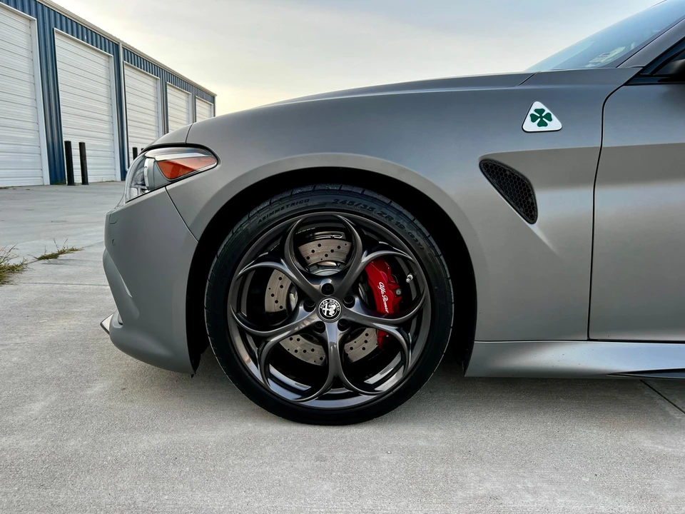 2019 Alfa Romeo Giulia Quadrifoglio - Image 23 of 28