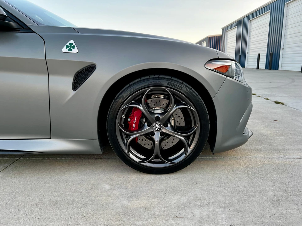 2019 Alfa Romeo Giulia Quadrifoglio - Image 26 of 28