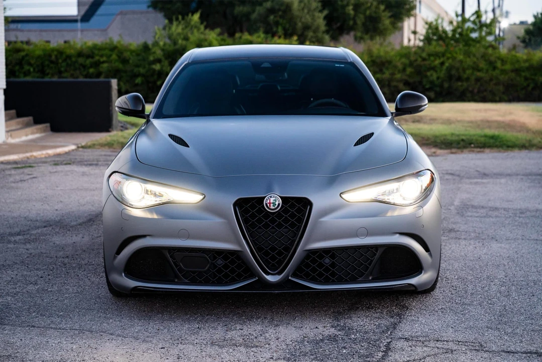 2019 Alfa Romeo Giulia Quadrifoglio - Image 3 of 31
