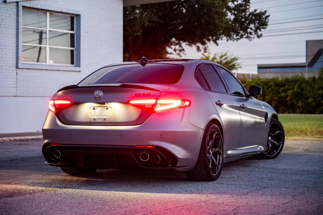 2019 Alfa Romeo Giulia Quadrifoglio - Image 11 of 31