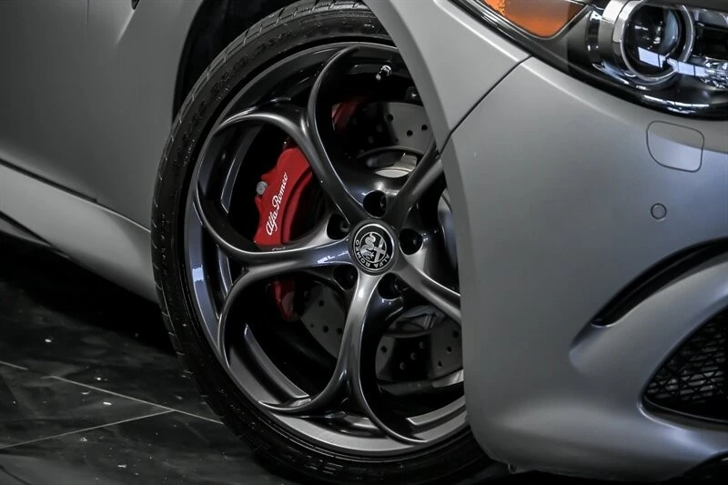 2019 Alfa Romeo - Image 3 of 30