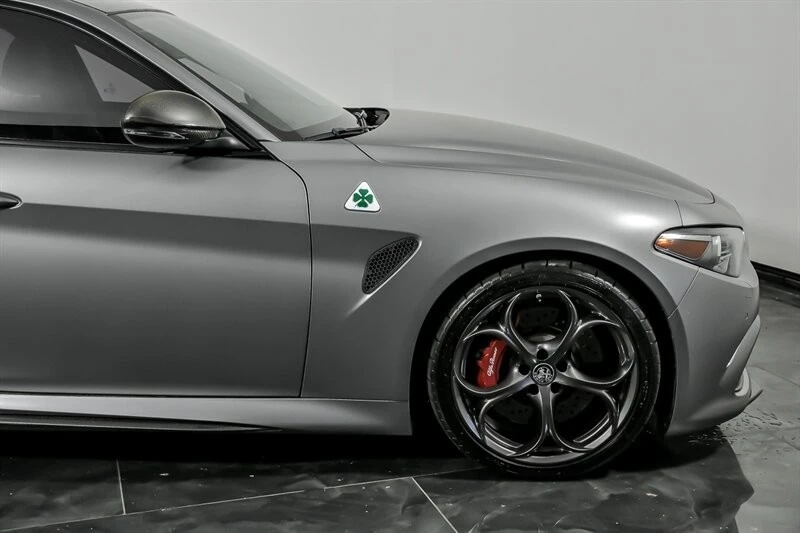 2019 Alfa Romeo - Image 12 of 30