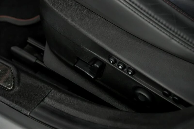 2019 Alfa Romeo - Image 22 of 30