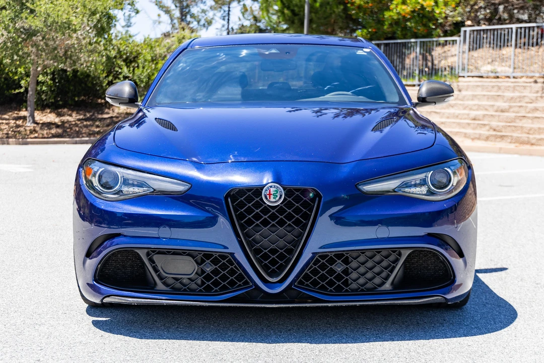 2019 Alfa Romeo Giulia Quadrifoglio - Image 2 of 31