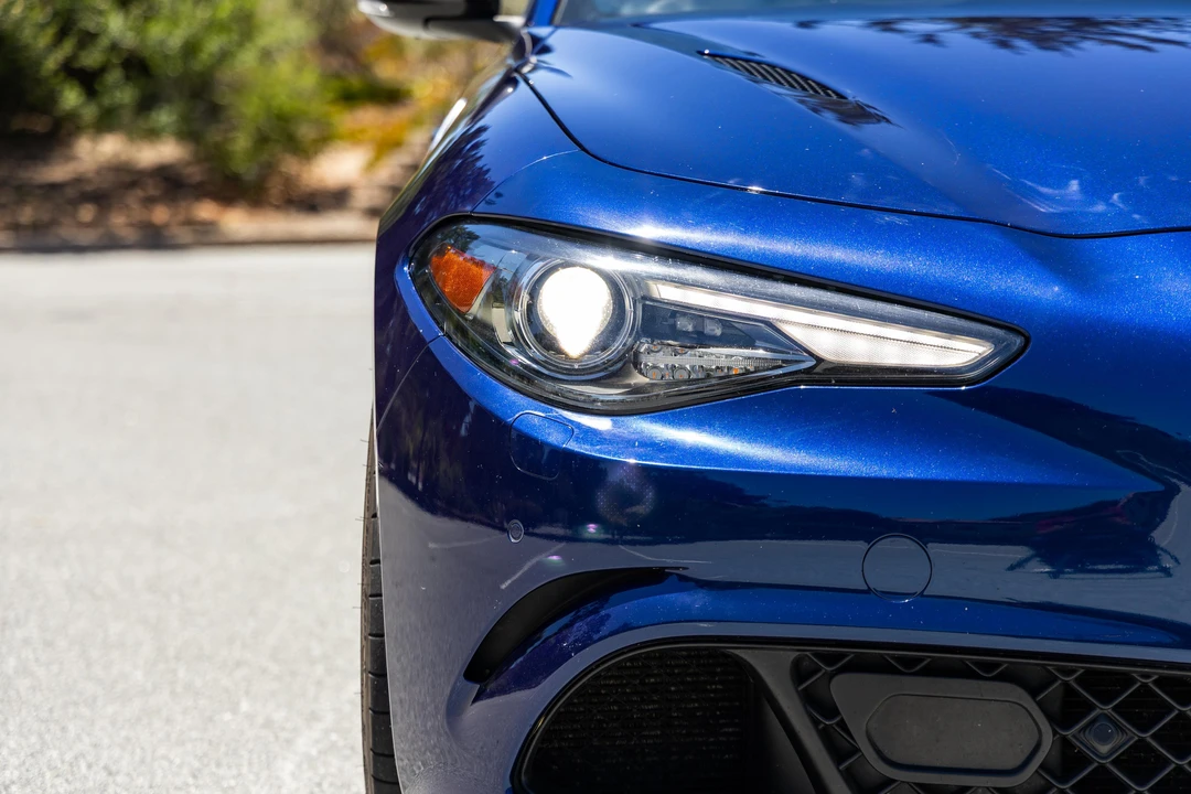 2019 Alfa Romeo Giulia Quadrifoglio - Image 12 of 31