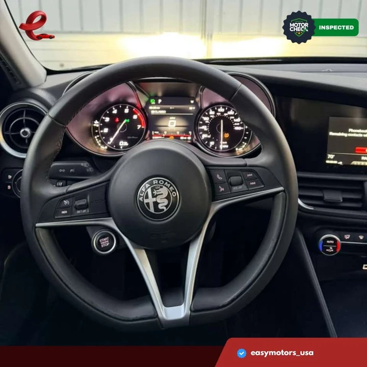 2019 Alfa Romeo Giulia - Image 12 of 15