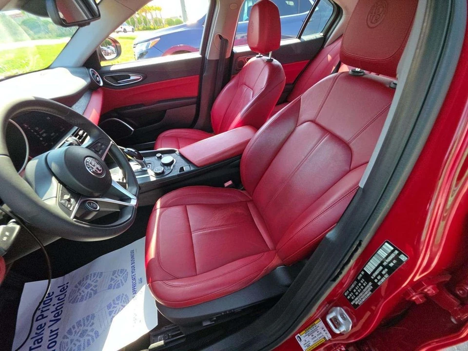 2019 Alfa Romeo Giulia - Image 6 of 12