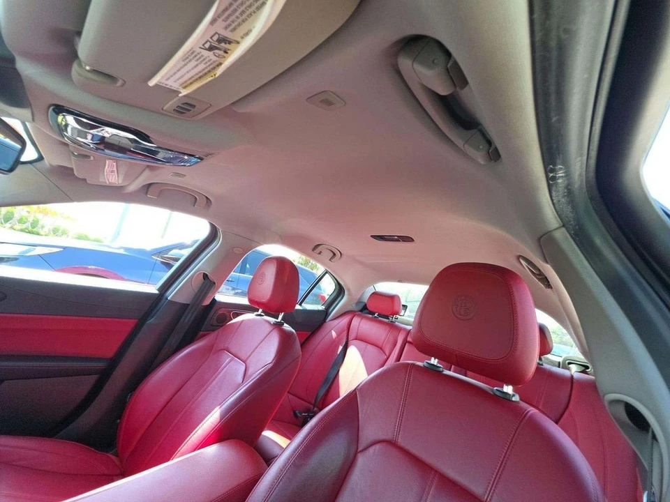 2019 Alfa Romeo Giulia - Image 7 of 12