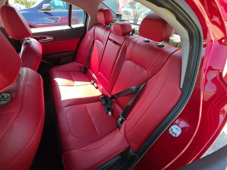 2019 Alfa Romeo Giulia - Image 12 of 12