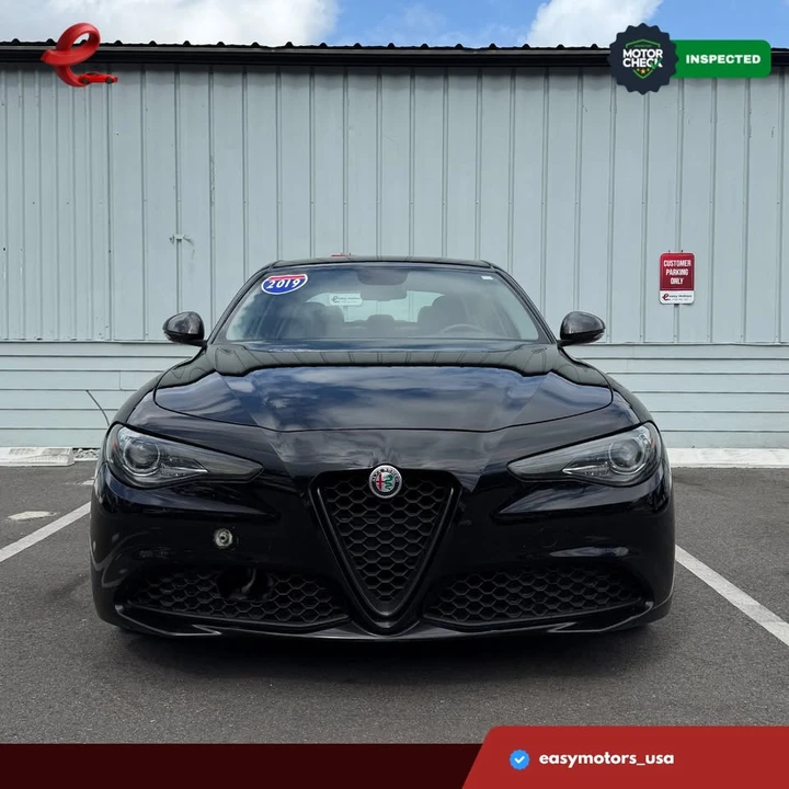 2019 Alfa Romeo Giulia - Image 3 of 15