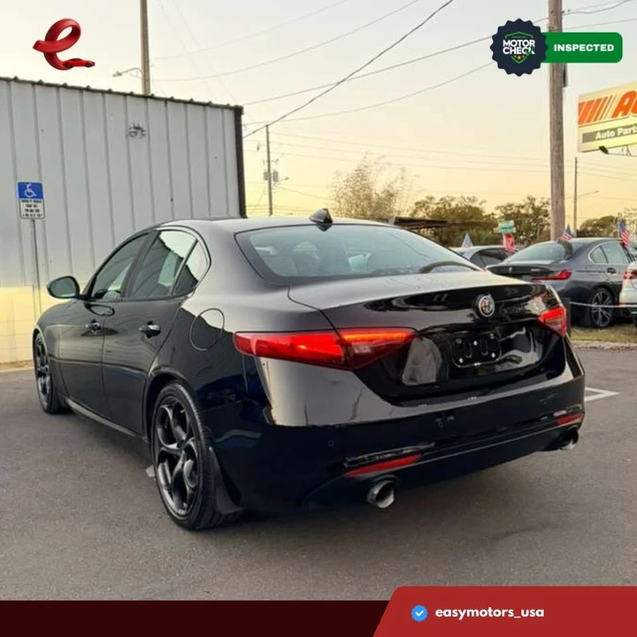 2019 Alfa Romeo Giulia - Image 6 of 15