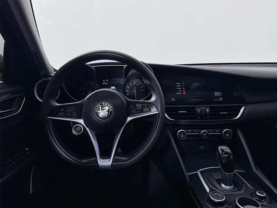 2019 Alfa Romeo Giulia - Image 21 of 21