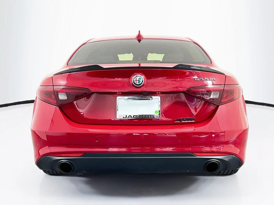 2019 Alfa Romeo Giulia - Image 4 of 31