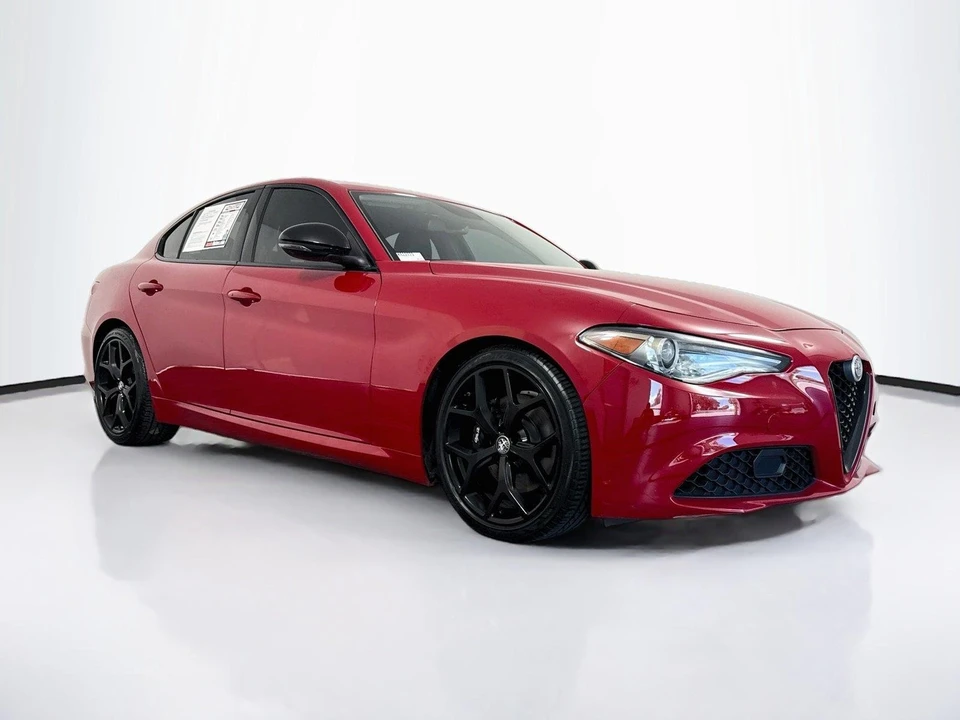2019 Alfa Romeo Giulia - Image 8 of 31