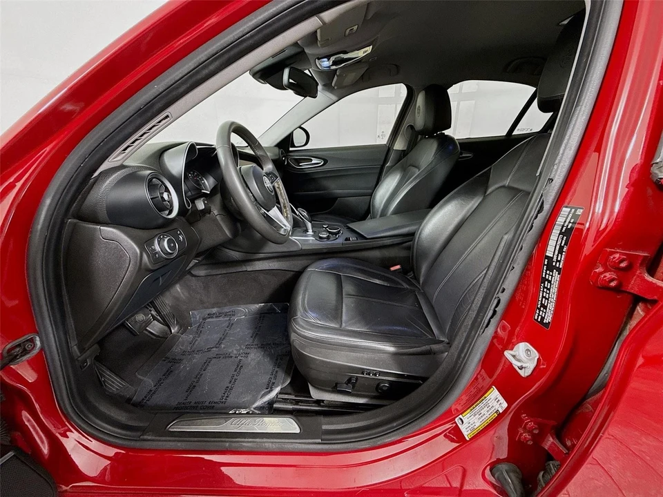 2019 Alfa Romeo Giulia - Image 2 of 22