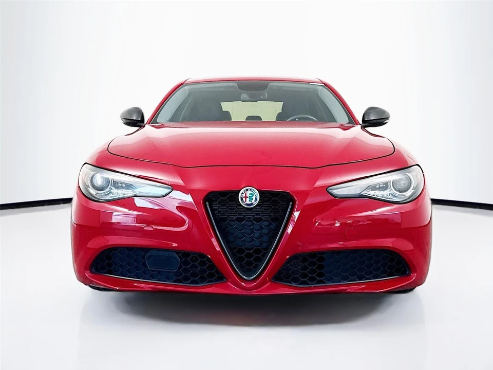 2019 Alfa Romeo Giulia - Image 8 of 22