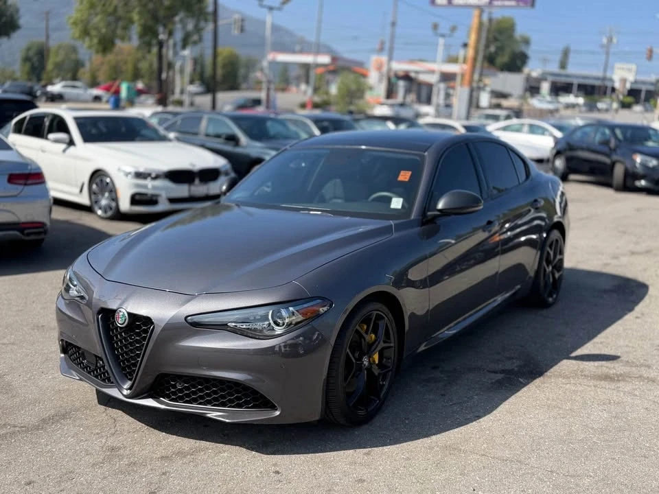 2019 Alfa Romeo Giulia - Image 3 of 17