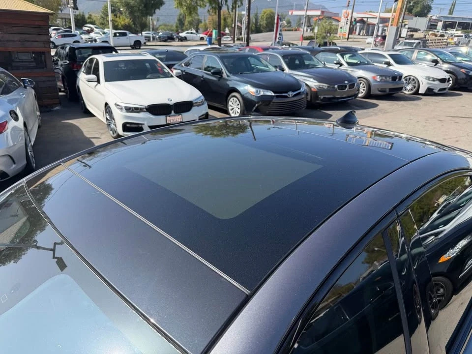 2019 Alfa Romeo Giulia - Image 12 of 17