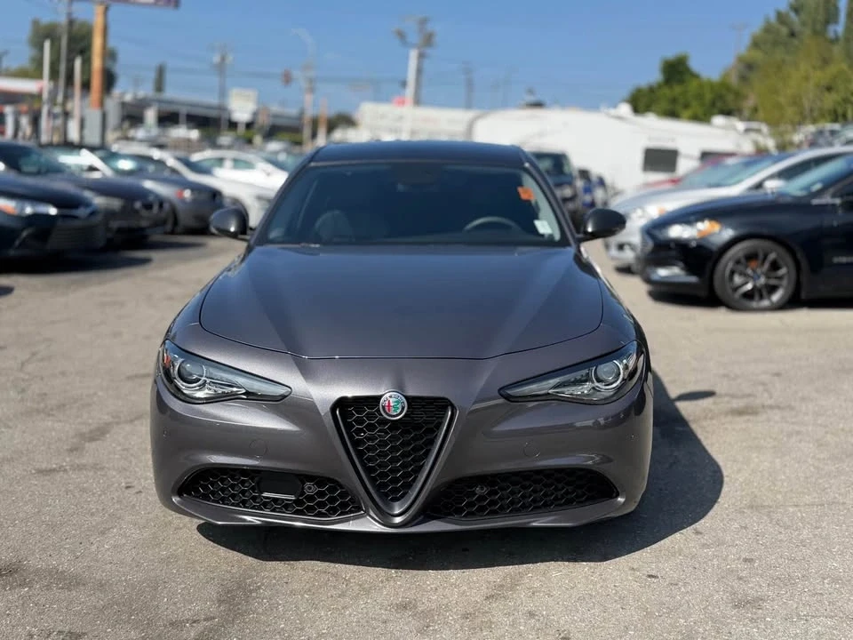 2019 Alfa Romeo Giulia - Image 2 of 17