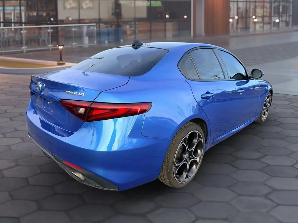 2019 Alfa Romeo Giulia - Image 6 of 20