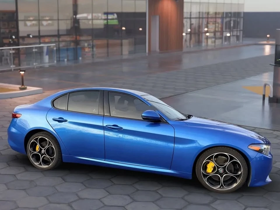2019 Alfa Romeo Giulia - Image 2 of 20