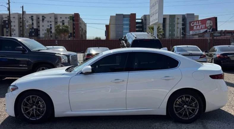 2019 Alfa Romeo Giulia - Image 2 of 9