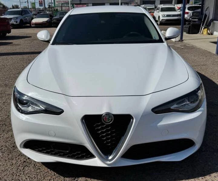 2019 Alfa Romeo Giulia - Image 8 of 9
