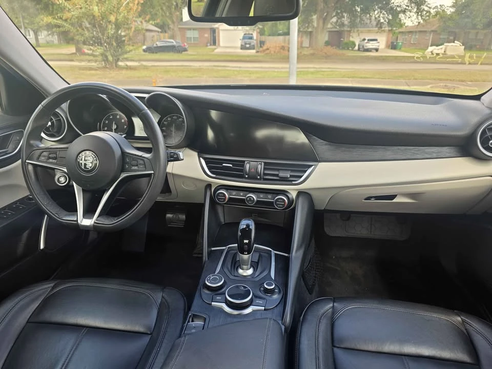 2019 Alfa Romeo Giulia - Image 20 of 20