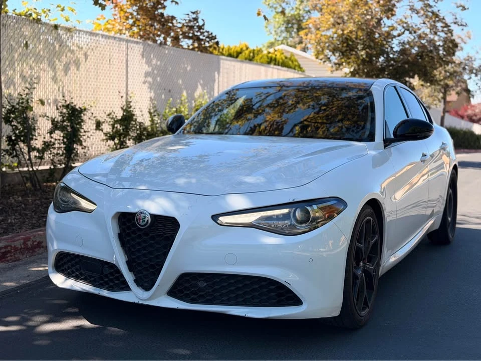 2019 Alfa Romeo Giulia - Image 4 of 17