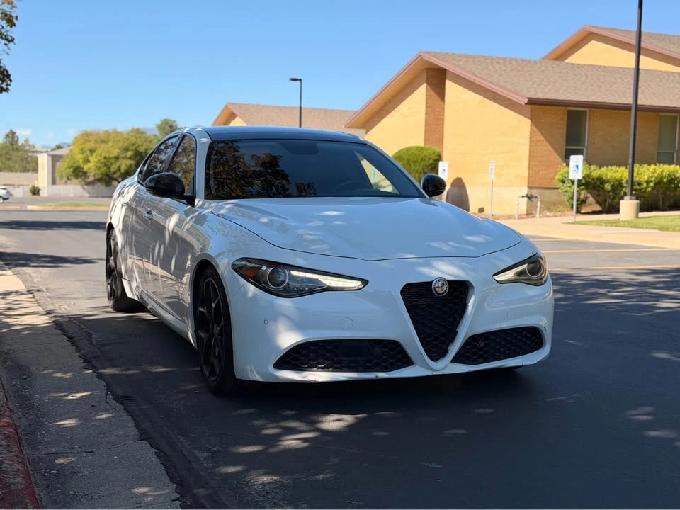 2019 Alfa Romeo Giulia - Image 3 of 17