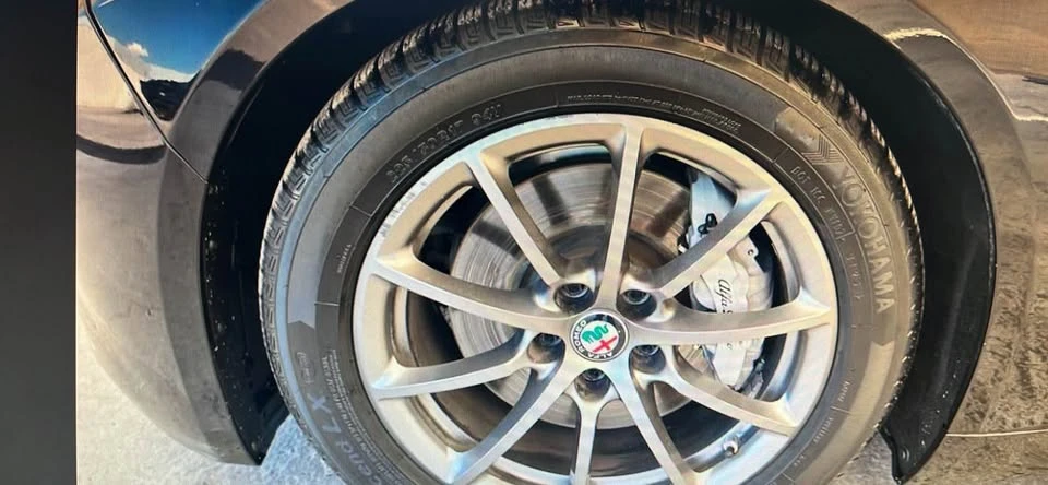 2019 Alfa Romeo Giulia - Image 5 of 8