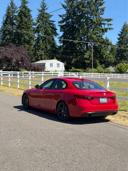 2019 Alfa Romeo Giulia - Image 6 of 9
