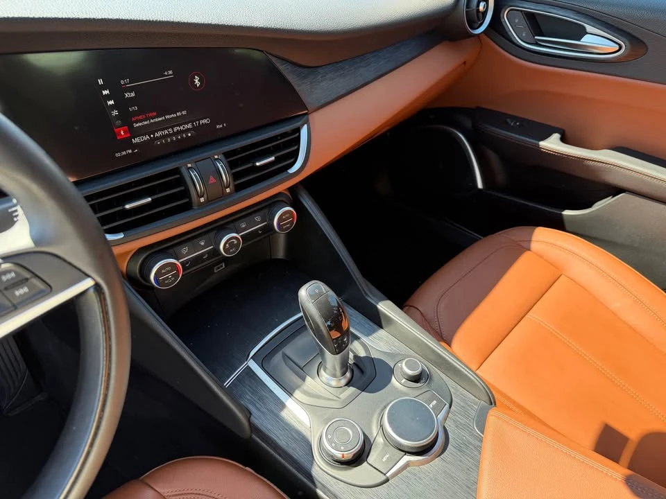 2019 Alfa Romeo Giulia - Image 5 of 9