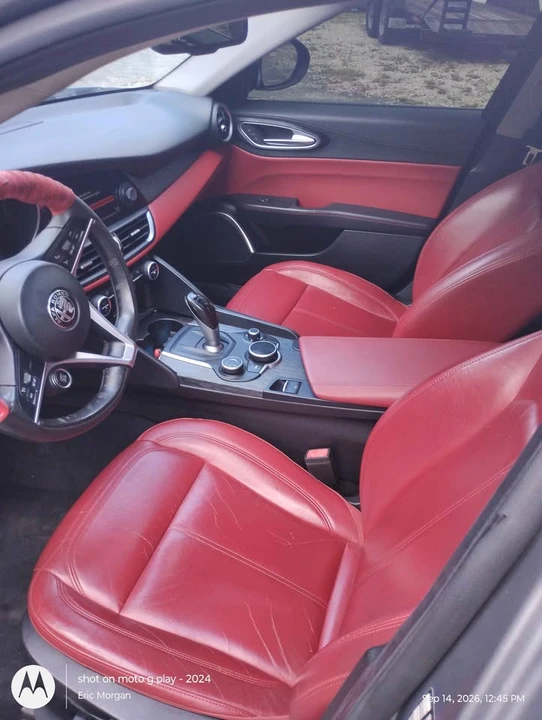 2019 Alfa Romeo Giulia - Image 6 of 8