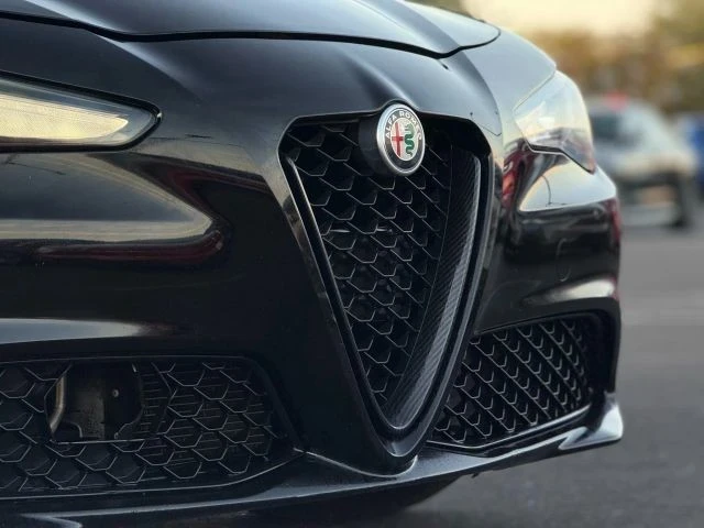 2019 Alfa Romeo Giulia - Image 4 of 21