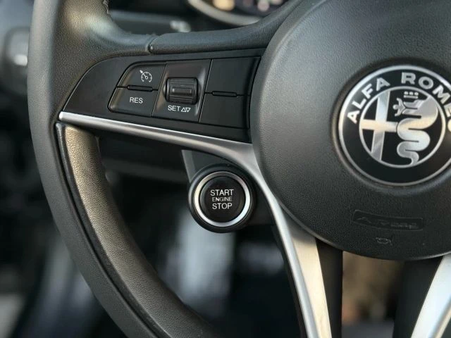 2019 Alfa Romeo Giulia - Image 19 of 21