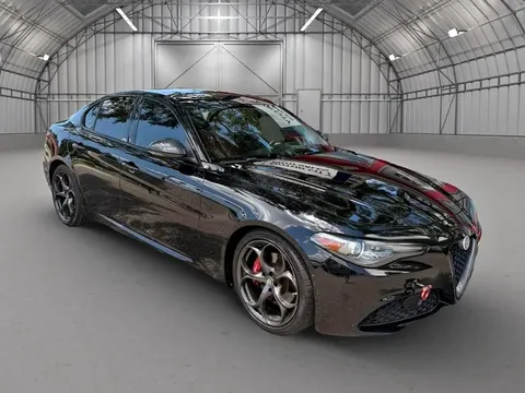 2019 Alfa Romeo Giulia Sedan