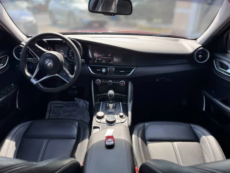 2019 Alfa Romeo Giulia - Image 8 of 15