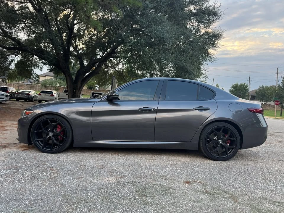 2019 Alfa Romeo Giulia - Image 2 of 18