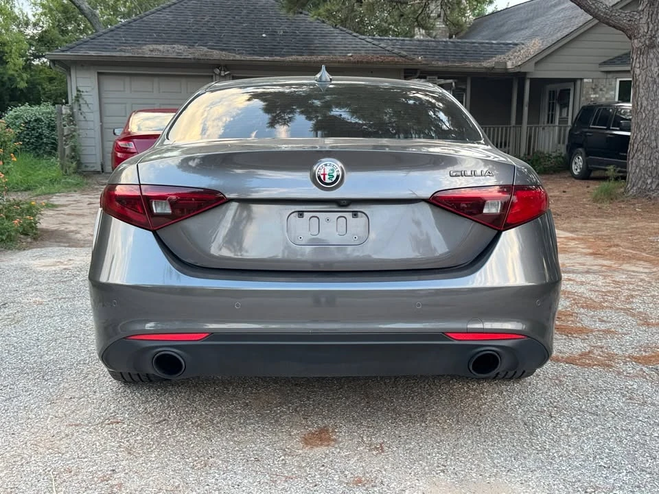 2019 Alfa Romeo Giulia - Image 4 of 18