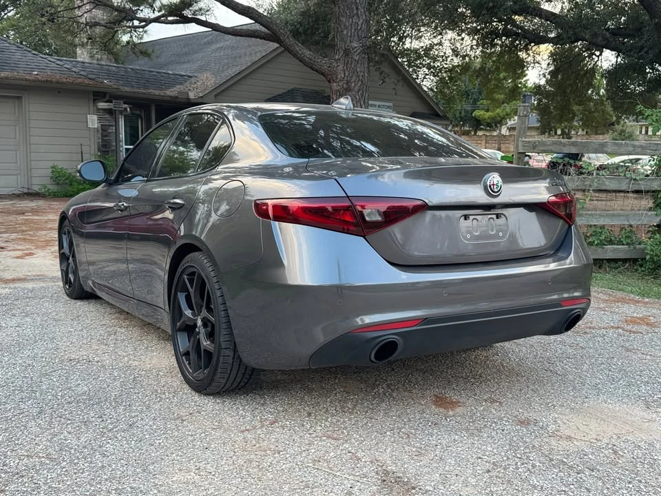 2019 Alfa Romeo Giulia - Image 3 of 18