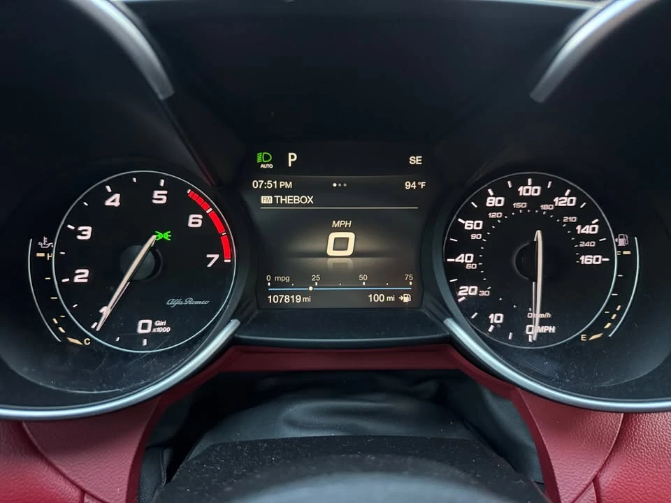 2019 Alfa Romeo Giulia - Image 14 of 18