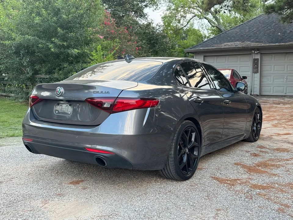 2019 Alfa Romeo Giulia - Image 5 of 18