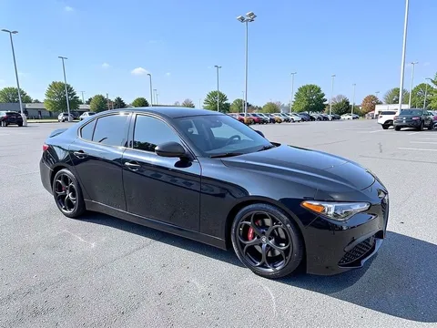 2019 Alfa Romeo Giulia Sport