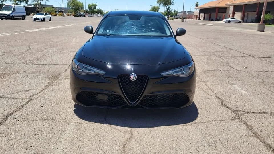 2019 Alfa Romeo Giulia - Image 3 of 20