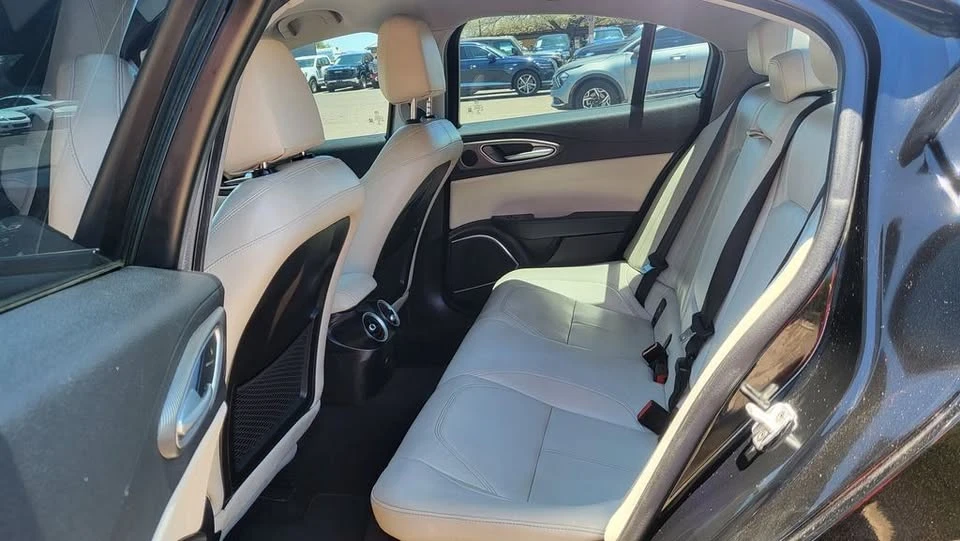 2019 Alfa Romeo Giulia - Image 3 of 20